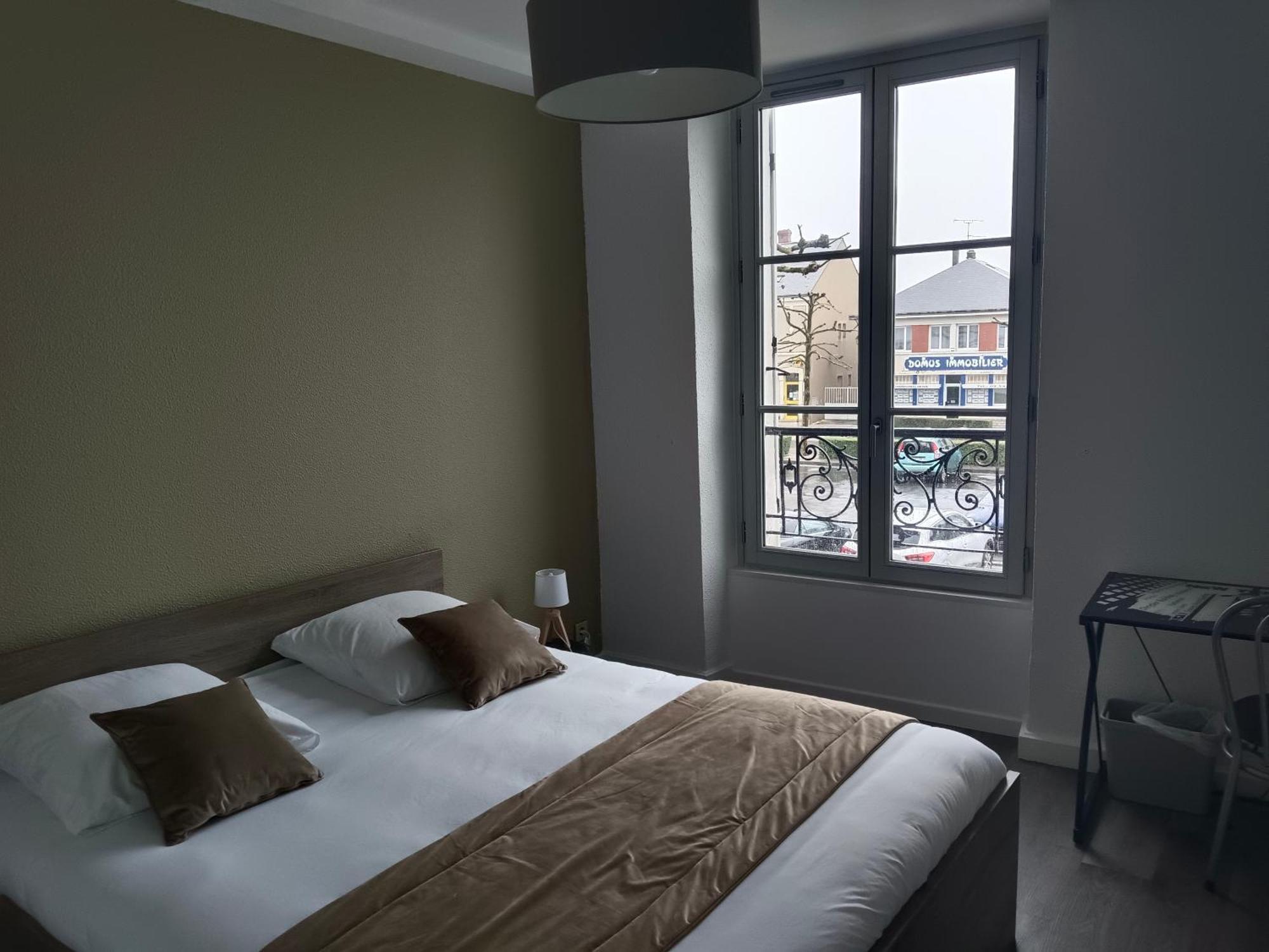 Hotel De France Vatan Bagian luar foto