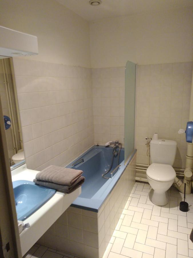 Hotel De France Vatan Bagian luar foto