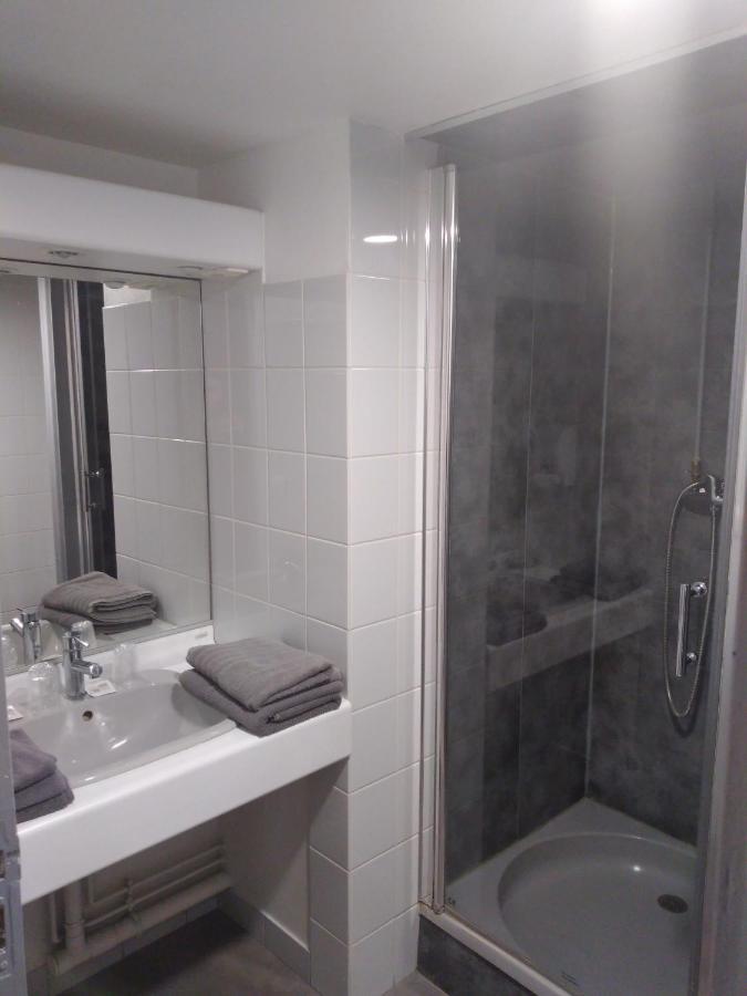 Hotel De France Vatan Bagian luar foto